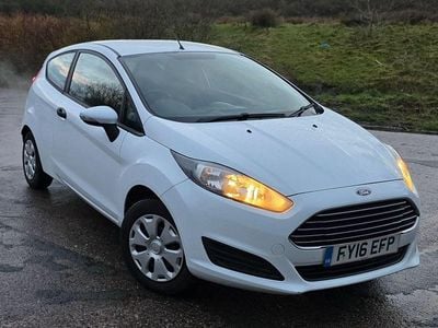 Used Ford Fiesta Studio 2016 White Hatchback