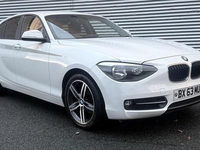 Used BMW 116 Sport Line 2013 White Hatchback