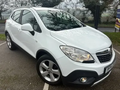 Second-hand Vauxhall Mokka 140 CP (102 kW) 2014 Alb SUV