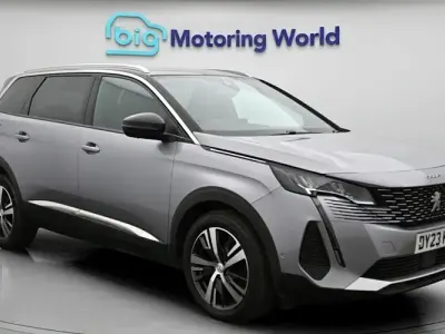 Used Peugeot 5008 Allure+ 131 HP (96 kW) 2023 Grey SUV