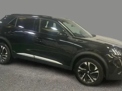 Second-hand Peugeot 2008 GT 131 CP (96 kW) 2023 Negru SUV