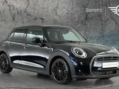 Used Mini Cooper Hatch 134 HP (98 kW) 2023 Black Hatchback
