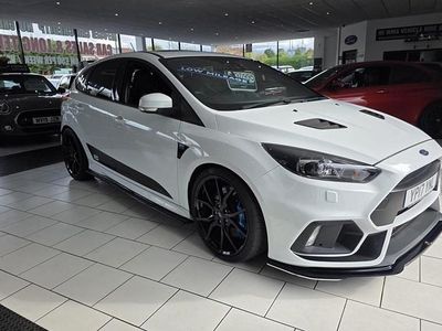 Used Ford Focus RS 350 HP (257 kW) 2017 White Hatchback