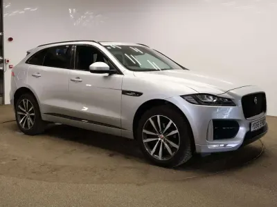 Usado Jaguar F-Pace R-Sport 180 HP (132 kW) 2016 Prateado SUV