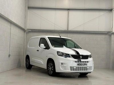 Used Peugeot Partner 2020 White MPV