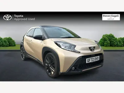 Używany Toyota Aygo X Edition 72 KM (52 kW) 2022 Beżowy SUV