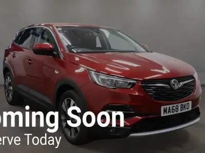 Used Vauxhall Grandland X Sport 130 HP (95 kW) 2018 Red SUV