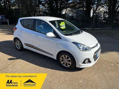 Used Hyundai i10 Premium 2014 White Hatchback