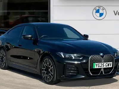 Usado BMW i4 M Sport 250 kW (340 CV) 2025 Negro Berlina