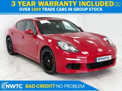 Used Porsche Panamera 300 HP (220 kW) 2014 Red Hatchback