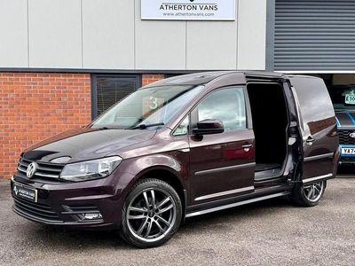 Used VW Caddy Highline 102 HP (75 kW) 2020 Mauve/purple MPV