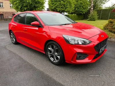 Used Ford Focus ST-Line 125 HP (91 kW) 2020 Red Hatchback