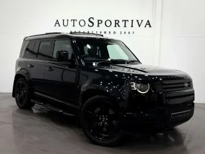 Käytetty Land Rover Defender HSE Dynamic 2023 Musta Katumaasturi