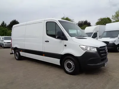 Begagnad Mercedes Sprinter Progressive 2021 Vit Van