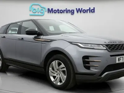 Begagnad Land Rover Range Rover evoque R-Dynamic 309 HK (227 kW) 2022 Grå SUV