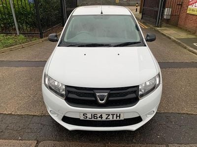 Used Dacia Sandero Ambiance 75 HP (55 kW) 2014 White Hatchback