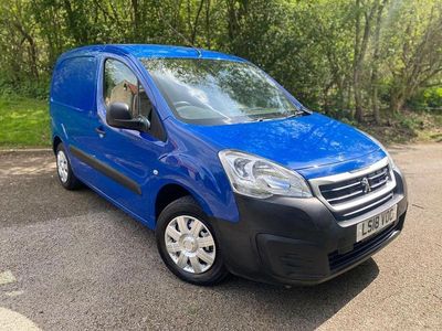 Used Peugeot Partner S 2018 Blue MPV