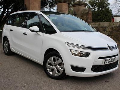 Used Citroën Grand C4 Picasso VTR Sport 100 HP (73 kW) 2016 White MPV