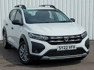 Begagnad Dacia Sandero Essentiel 91 HK (66 kW) 2022 Vit Halvkombi