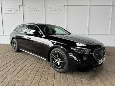 Used Mercedes E220 AMG Line Premium 197 HP (144 kW) 2026 Black Estate