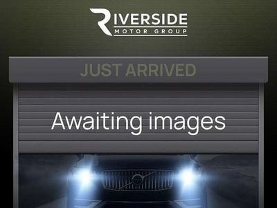 Miami blue Used 2019 Porsche Macan SUV | £32,990 (Fair price)