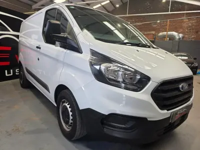 Used Ford Transit Custom S 105 HP (77 kW) 2020 White Van
