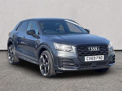 Begagnad Audi Q2 Black Edition 116 HK (85 kW) 2019 Grå SUV