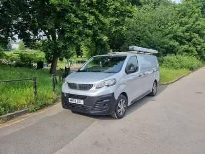 Käytetty Peugeot Expert 2019 Hopea Van
