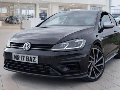 Begagnad VW Golf VII R 310 HK (228 kW) 2017 Svart Halvkombi