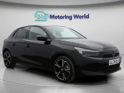 Begagnad Vauxhall Corsa S 100 HK (73 kW) 2024 Svart Halvkombi