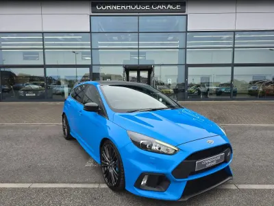 Usado Ford Focus RS 350 HP (257 kW) 2018 Azul Citadino