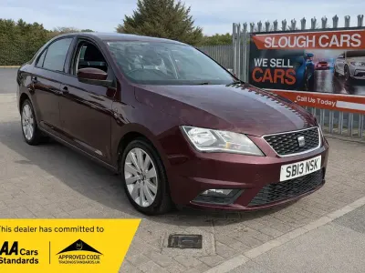 Begagnad Seat Toledo Ecomotive 2013 Röd Halvkombi