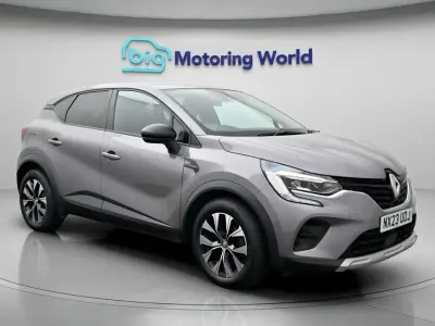 Używany Renault Captur Evolution 91 KM (66 kW) 2023 Szary SUV
