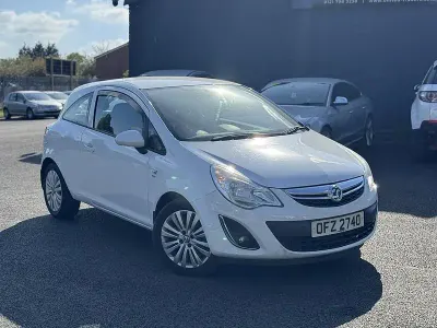Używany Vauxhall Corsa 85 KM (62 kW) 2013 Biały Hatchback