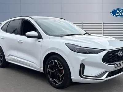 Second-hand Ford Kuga ST-Line X 180 CP (132 kW) 2024 Alb SUV