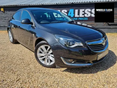 Used Vauxhall Insignia SRi 136 HP (100 kW) 2015 Black Hatchback
