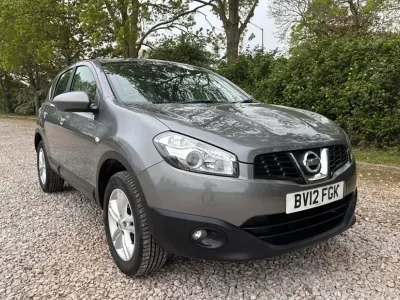 Begagnad Nissan Qashqai Acenta 117 HK (86 kW) 2012 Grå SUV