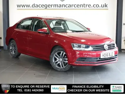 Begagnad VW Jetta SE 150 HK (110 kW) 2016 Röd Sedan
