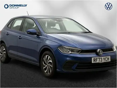 Used VW Polo Life 94 HP (69 kW) 2023 Blue Hatchback