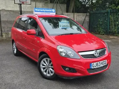 Second-hand Vauxhall Zafira Design Edition 2013 Roșu Monovolum