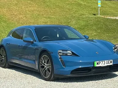 Used Porsche Taycan Performance Package 419 kW (571 HP) 2023 Blue Estate