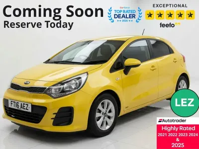 Used Kia Rio 84 HP (61 kW) 2016 Yellow Hatchback