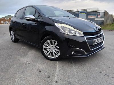 Used Peugeot 208 Signature Sky 2019 Black Hatchback