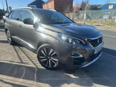 Second-hand Peugeot 5008 Premium 130 CP (95 kW) 2020 Gri SUV