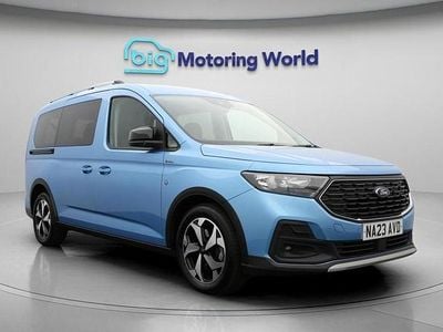 Usado Ford Grand Tourneo Connect Active 122 HP (89 kW) 2023 Azul Monovolume