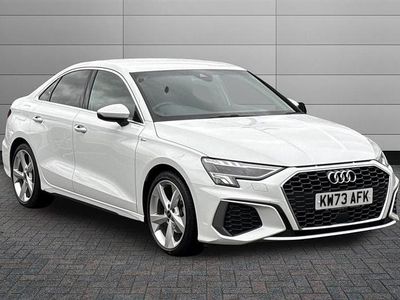 Używany Audi A3 S-Line 150 KM (110 kW) 2023 Biały Sedan/Limuzyna
