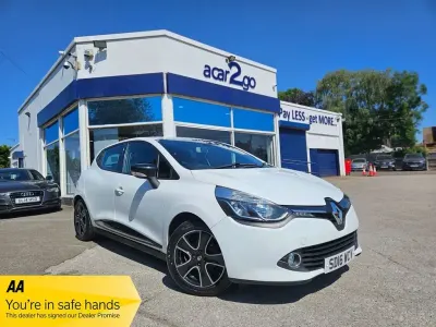 Used Renault Clio Dynamique 75 HP (55 kW) 2016 White Hatchback