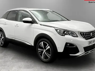 Used Peugeot 3008 Allure 131 HP (96 kW) 2019 White SUV