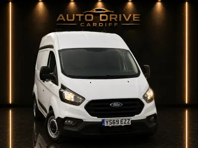 Used Ford Transit Custom 105 HP (77 kW) 2020 White Van