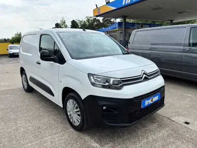 Usado Citroën Berlingo 100 HP (73 kW) 2022 Branco Monovolume